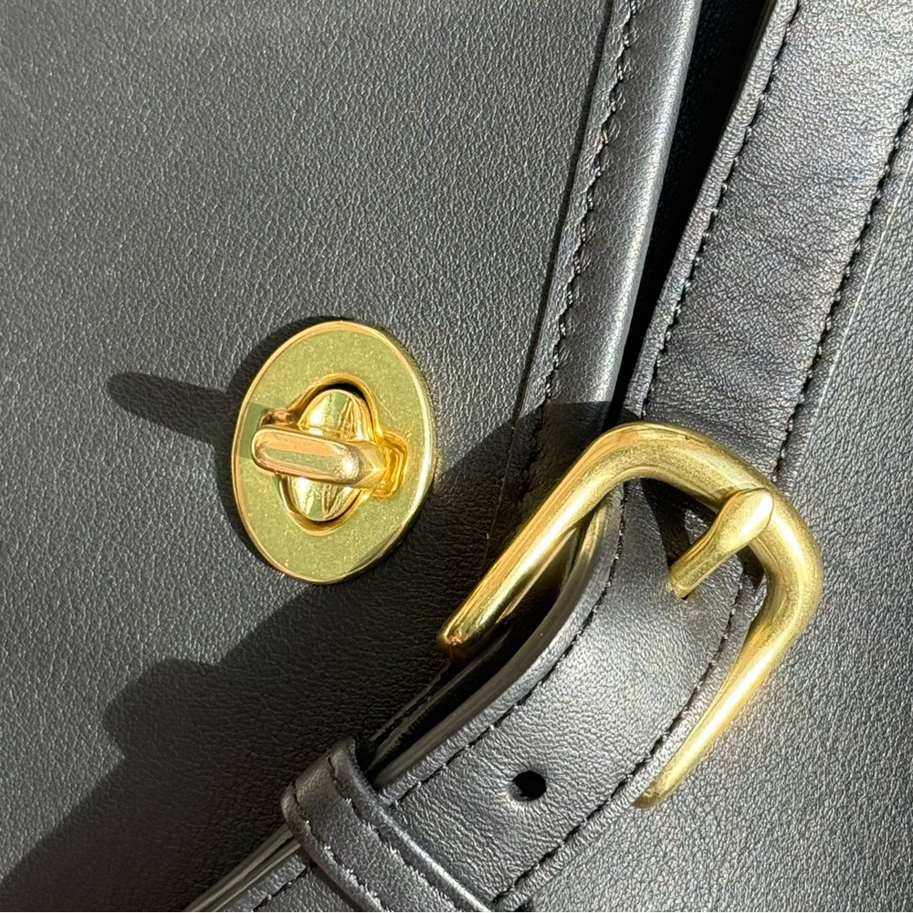 NWT coach city bag. 9790 - Picture 7 of 7